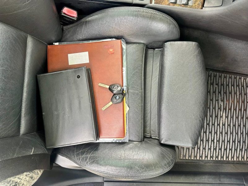 BMW 330i E46 231ch PACK LUXE