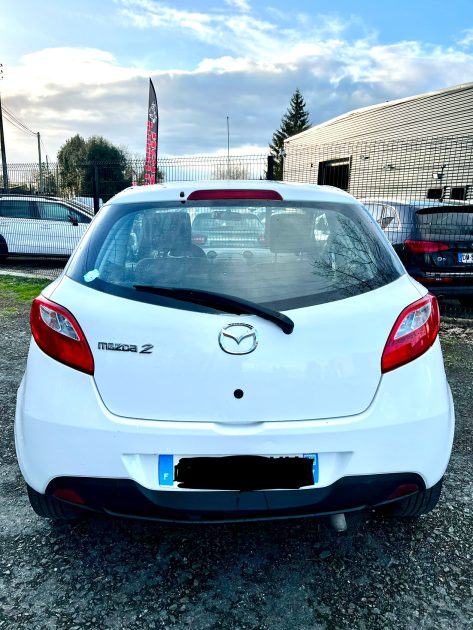 MAZDA 2 2010