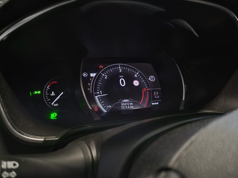 RENAULT MEGANE IV 1.6 dCi 165 INTENS / CAMERA / LUMIERE D\'AMBIANCE / FULL LED