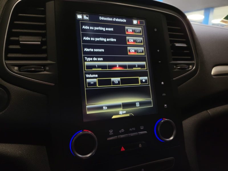 RENAULT MEGANE IV 1.6 dCi 165 INTENS / CAMERA / LUMIERE D\'AMBIANCE / FULL LED