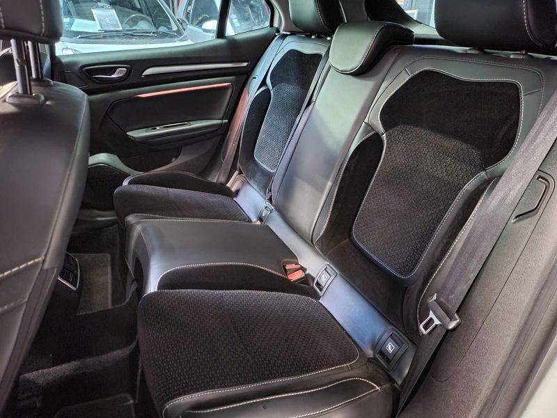 RENAULT MEGANE IV 1.6 dCi 165 INTENS / CAMERA / LUMIERE D\'AMBIANCE / FULL LED