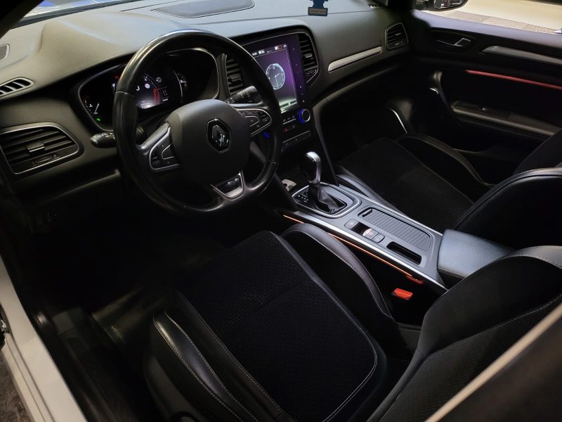 RENAULT MEGANE IV 1.6 dCi 165 INTENS / CAMERA / LUMIERE D\'AMBIANCE / FULL LED