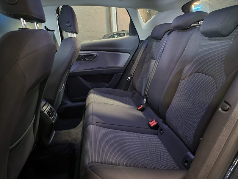 SEAT LEON 1.0 TSI BVM6 115cv STYLE / SUIVI COMPLET / RADAR DE RECUL / PHARES LED / GPS TACTILE