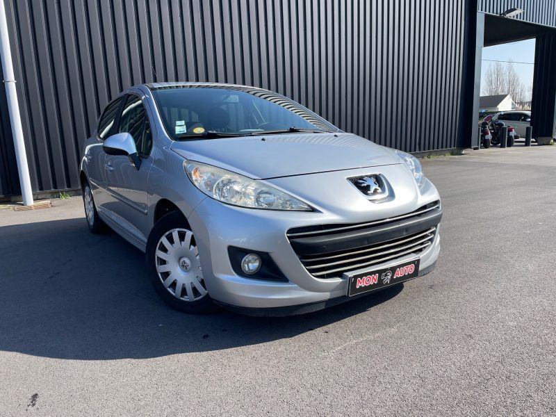 PEUGEOT 207 2010