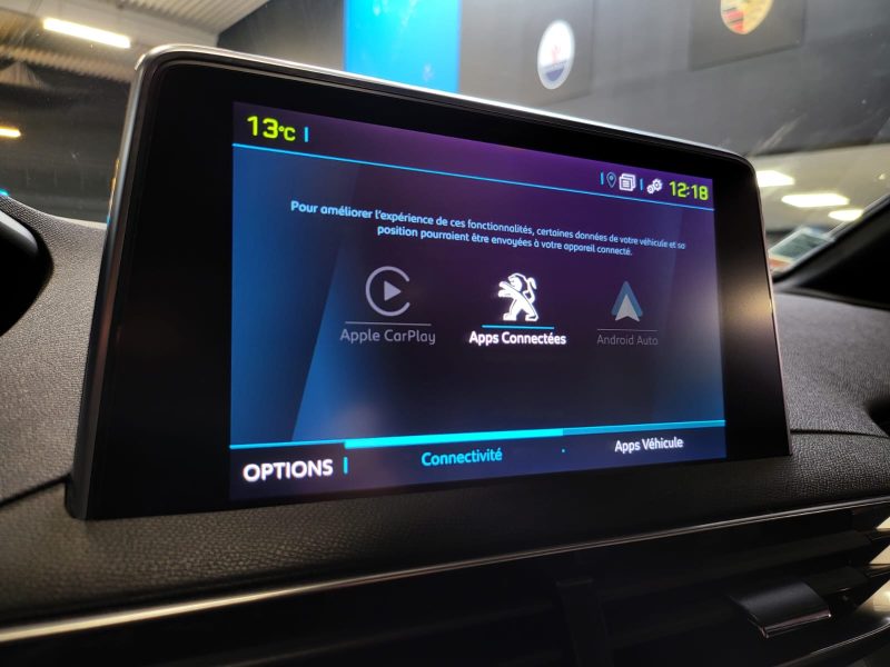 PEUGEOT 3008 1.6 THP Hyrbid4 300cv GT LINE / TOIT OUVRANT+SIÈGES CHAUFFANTS+CARPLAY+CAMÉRA DE RECUL+