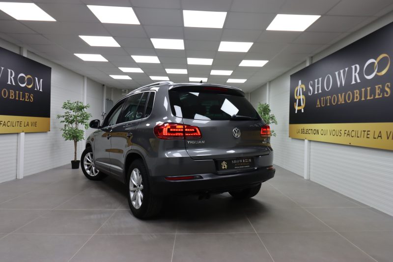 VOLKSWAGEN TIGUAN 2015