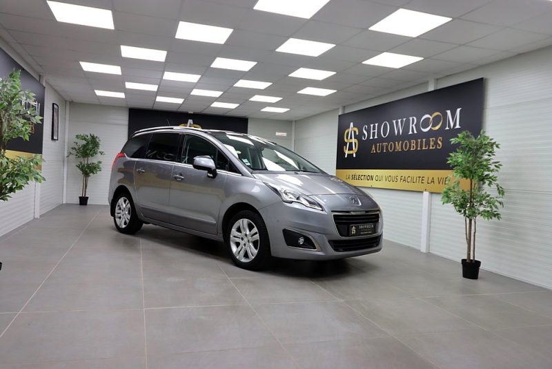 PEUGEOT 5008 2014