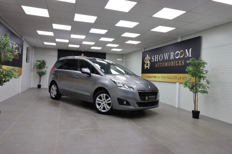 PEUGEOT 5008 2014