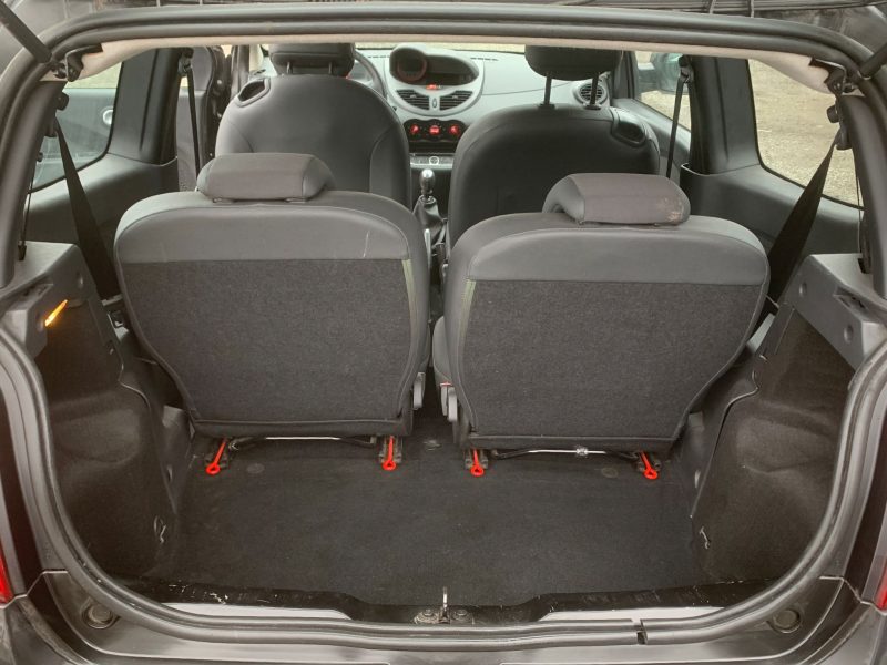 RENAULT TWINGO II 2010