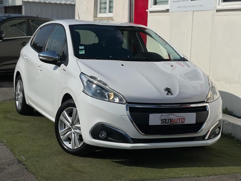 PEUGEOT 208 2018