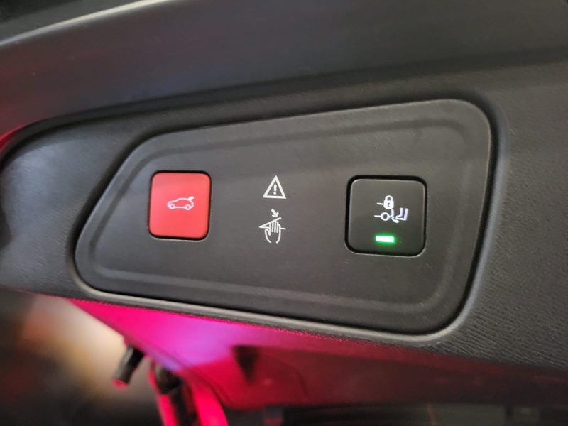 PEUGEOT 3008 II 1.2 PureTech 130cv Allure EAT / APPLE CARPLAY/HAYON ELECTRIQUE/CAMERA DE RECUL