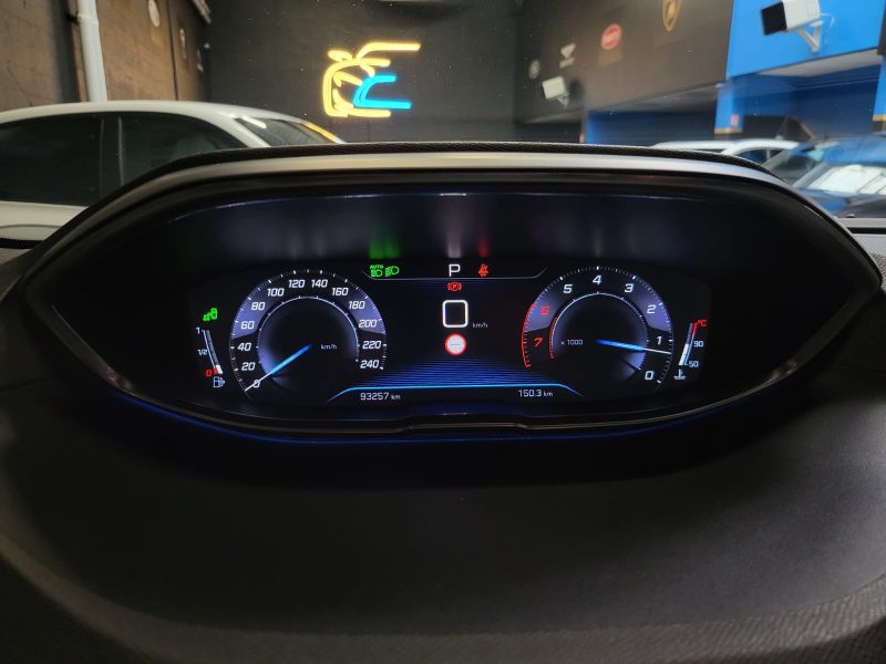 PEUGEOT 3008 1.6 THP 165CV EAT6 GT LINE / TOIT OUVRANT+FOCAL+ATTELAGE+SIEGES CHAUFFANTS