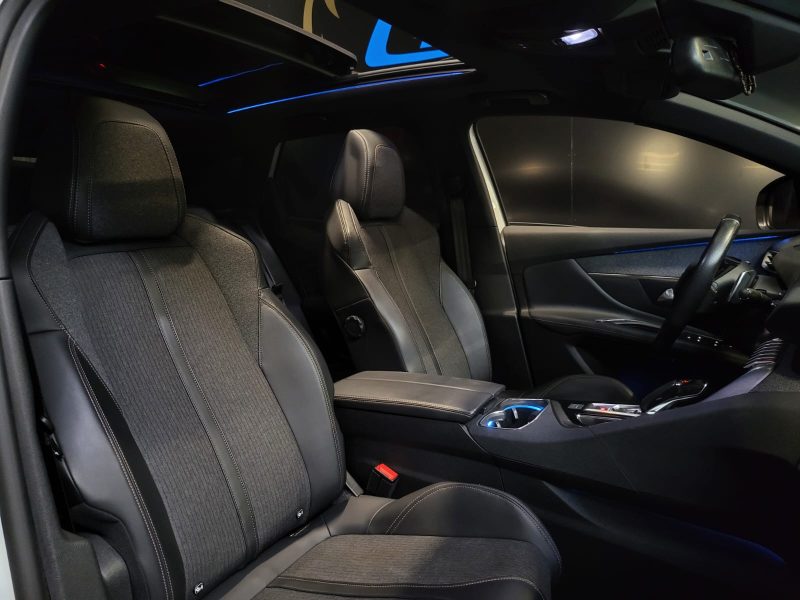 PEUGEOT 3008 1.6 THP 165CV EAT6 GT LINE / TOIT OUVRANT+FOCAL+ATTELAGE+SIEGES CHAUFFANTS