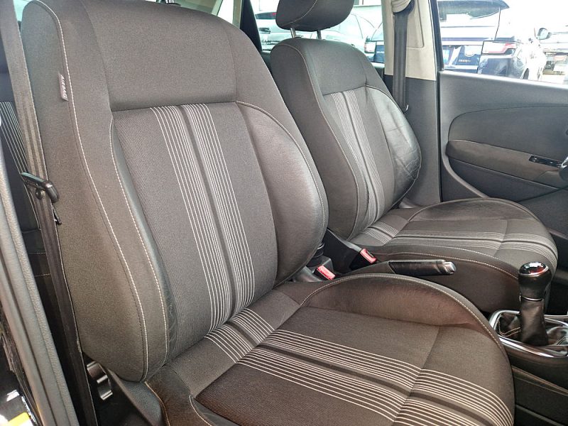 VOLKSWAGEN POLO V 1,2 16V 60CH MATCH 2012