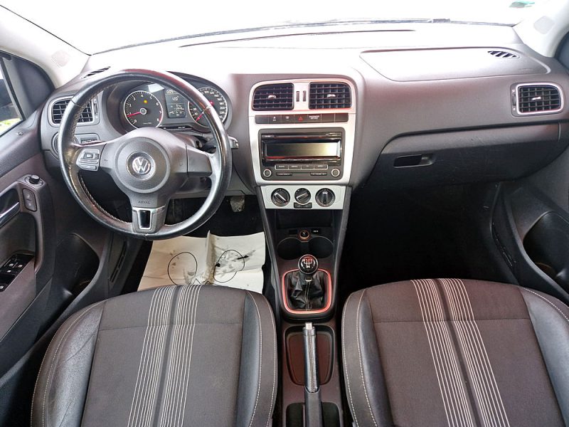 VOLKSWAGEN POLO V 1,2 16V 60CH MATCH 2012