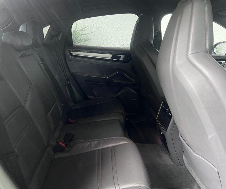 Porsche Cayenne III Coupe E-HYBRID 3.0 V6 462 CH