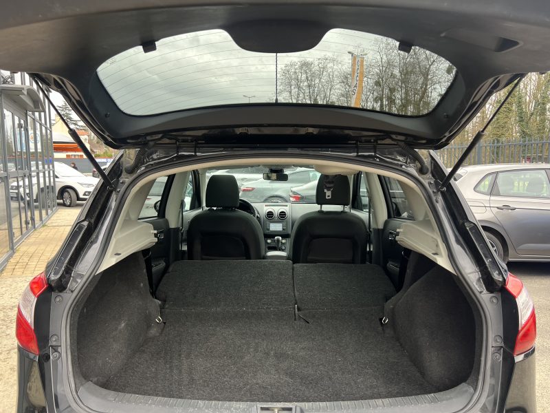 NISSAN QASHQA PHASE 2 II 2.0 DCI 150 4WD BOITE AUTO TOIT PANO BLUETOOTH GPS ATTELAGE Garantie 1 an