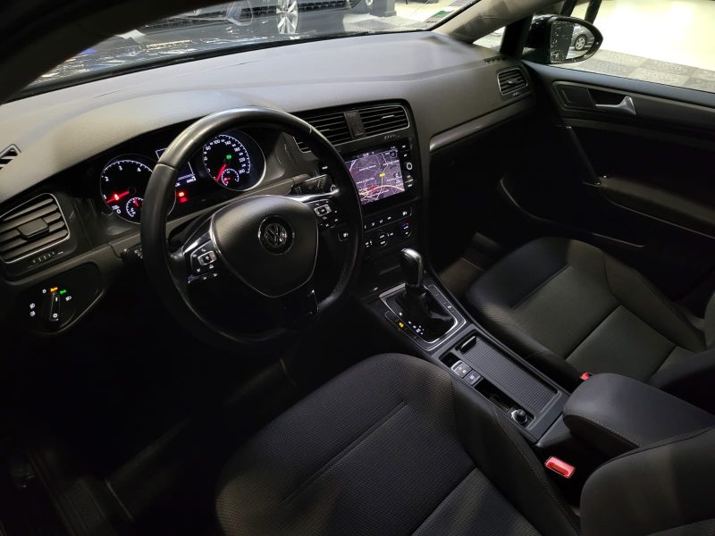 VOLKSWAGEN GOLF VII 1.6 TDI 116cv DSG 7 BUSINESS CONFORTLINE APPLE CARPLAY / REGULATEUR ADAPTATIF / 