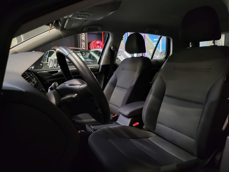 VOLKSWAGEN GOLF VII 1.6 TDI 116cv DSG 7 BUSINESS CONFORTLINE APPLE CARPLAY / REGULATEUR ADAPTATIF / 