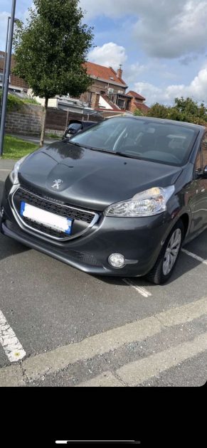 PEUGEOT 208 I 2015