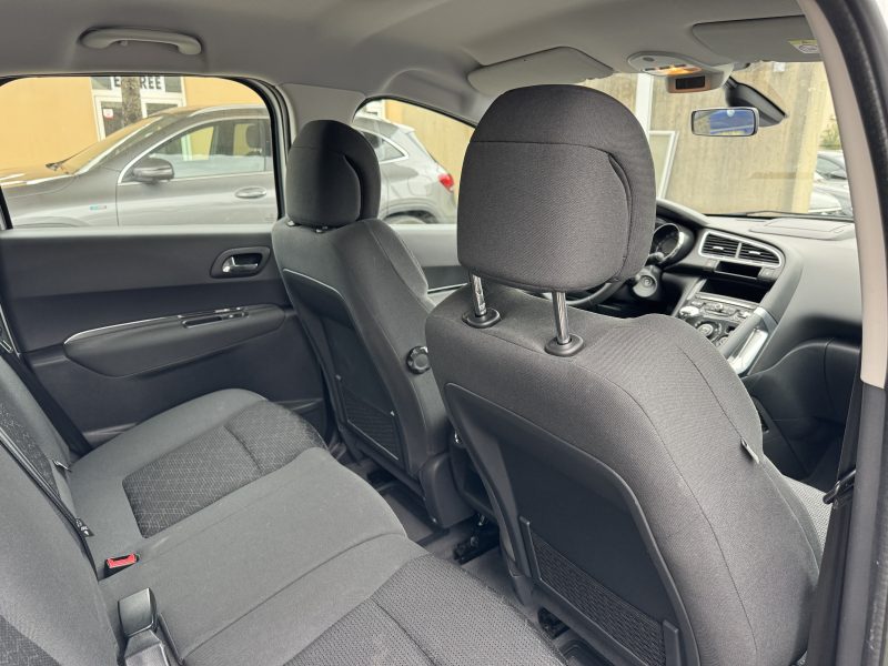 PEUGEOT 3008 1.6 HDI 115CV STYLE BVA