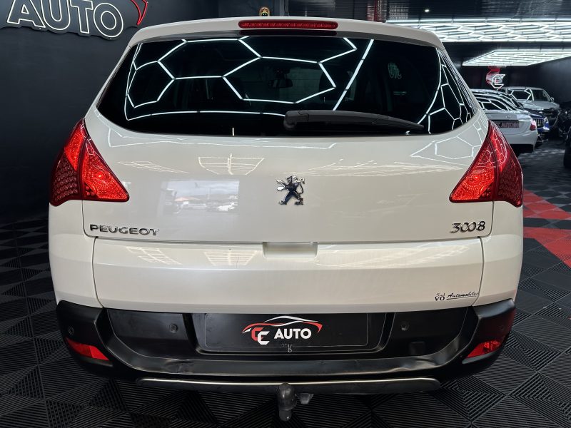 PEUGEOT 3008 Monospace 2012