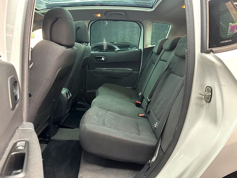 PEUGEOT 3008 Monospace 2012