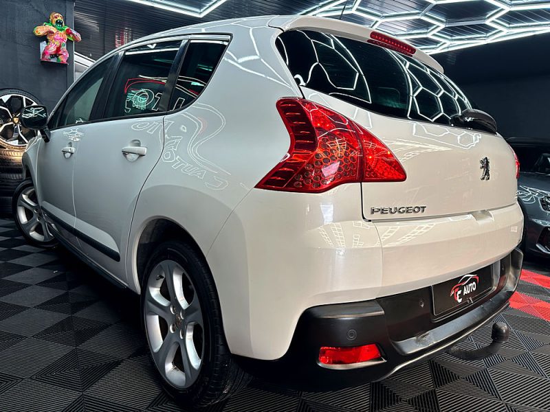 PEUGEOT 3008 Monospace 2012