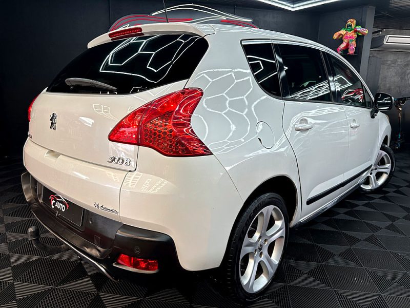 PEUGEOT 3008 Monospace 2012