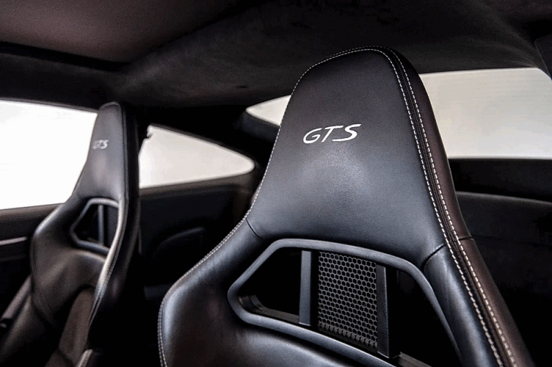 Porsche  911 991 Carrera 4 GTS