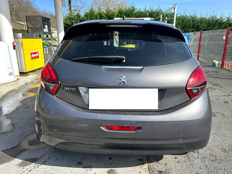 PEUGEOT 208 2019