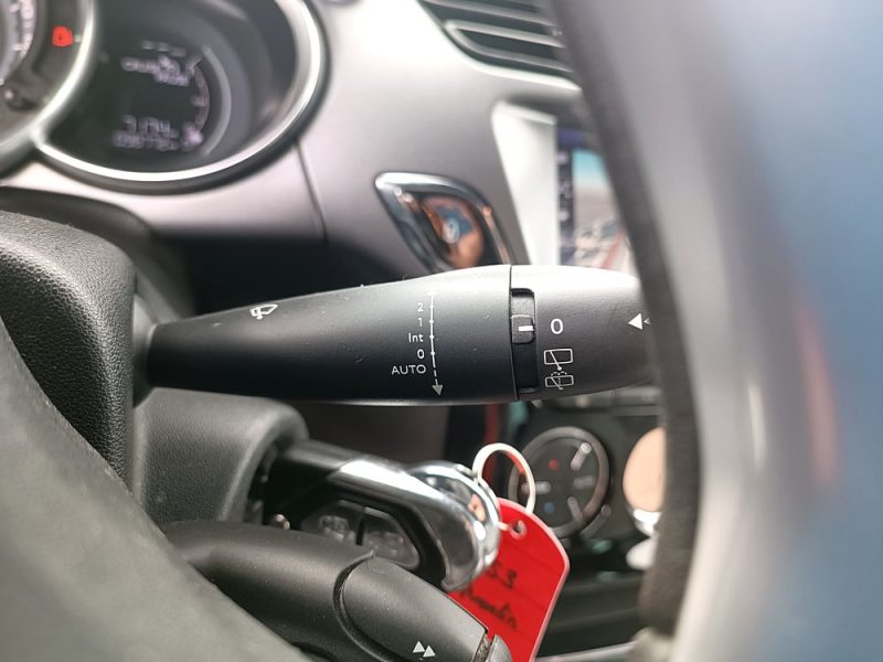 CITROËN DS3 1.2 VTi 110 cv SO IRRESISTIBLE