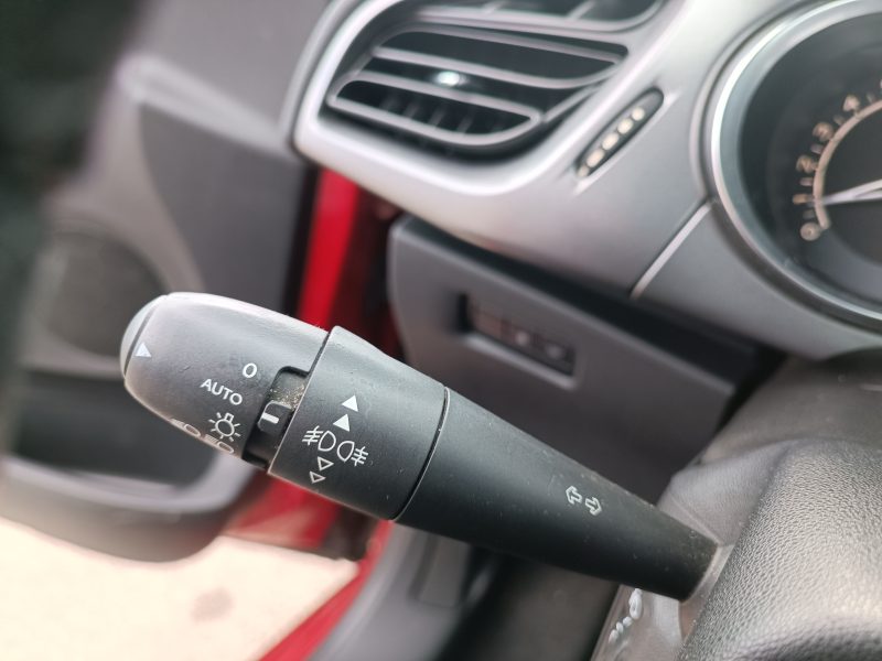 CITROËN DS3 1.2 VTi 110 cv SO IRRESISTIBLE