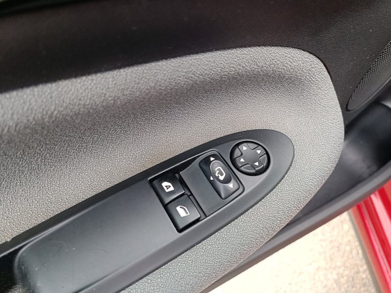 CITROËN DS3 1.2 VTi 110 cv SO IRRESISTIBLE