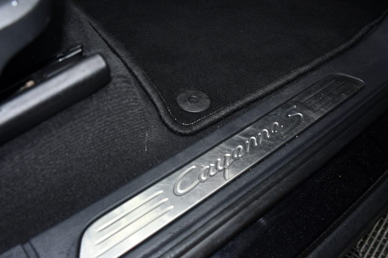 PORSCHE CAYENNE 2010