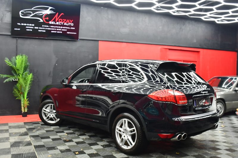 PORSCHE CAYENNE 2010