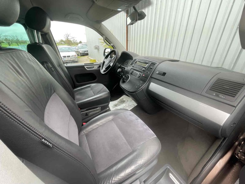 VOLKSWAGEN MULTIVAN V 2010
