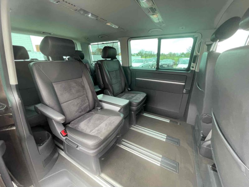 VOLKSWAGEN MULTIVAN V 2010