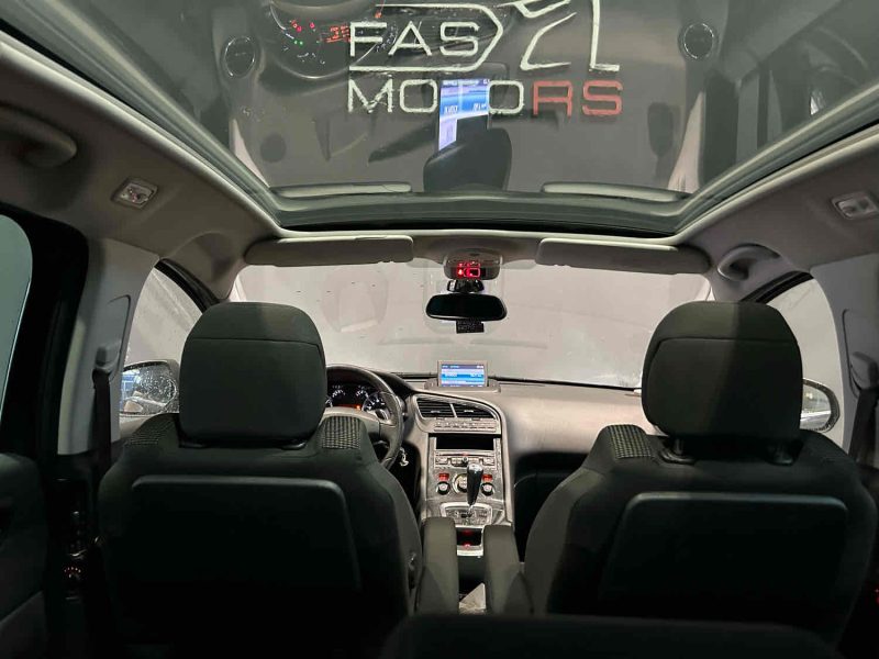 Peugeot 5008 - 1.6 E-HDI 115cv - Allure - Toit Panoramique - Garantie 6 mois  