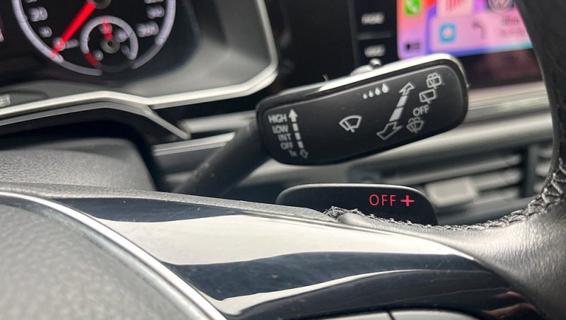 VOLKSWAGEN POLO 1.0 TSI 115 R-LINE DSG