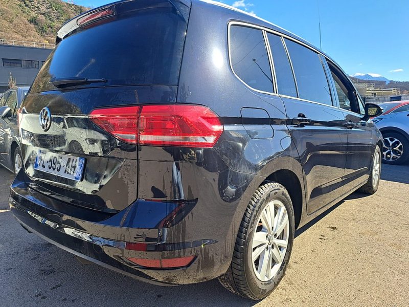 VOLKSWAGEN TOURAN 2019