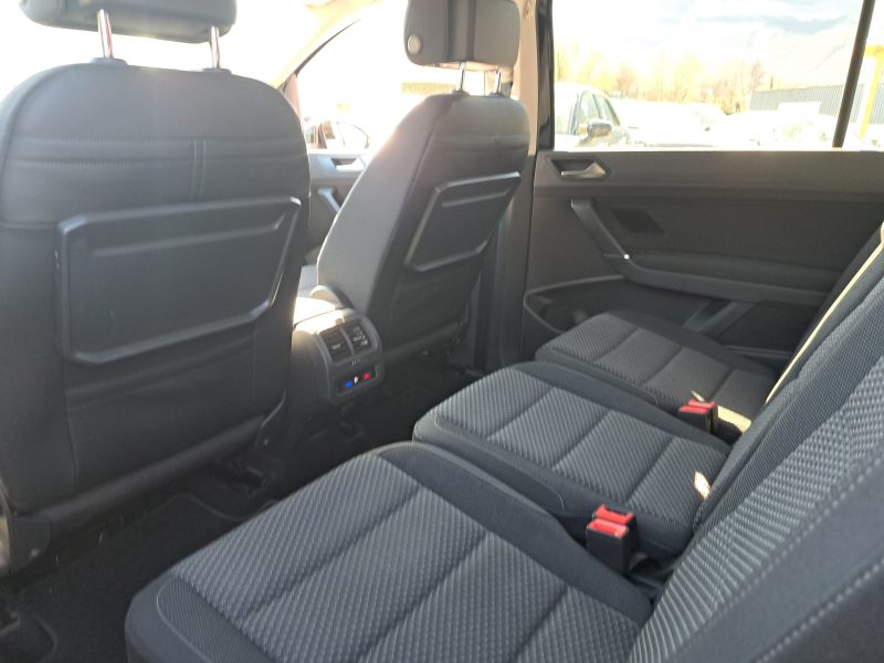 VOLKSWAGEN TOURAN 2019