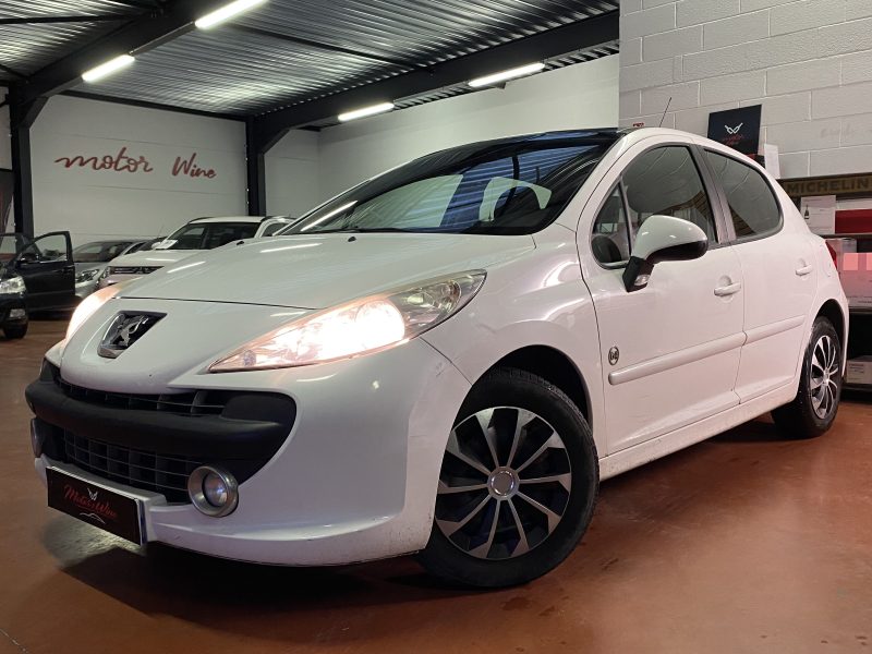 PEUGEOT 207 2009