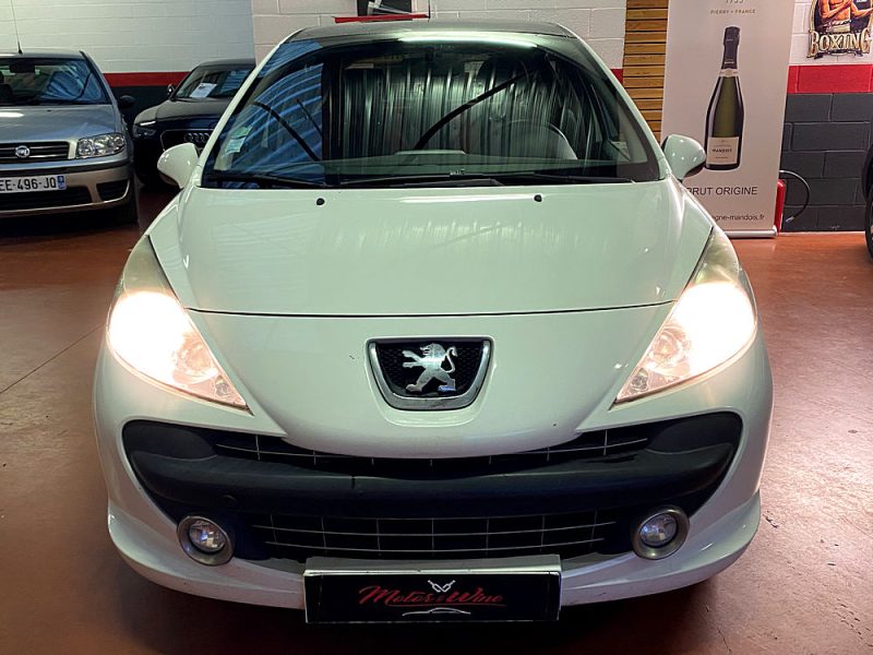 PEUGEOT 207 2009