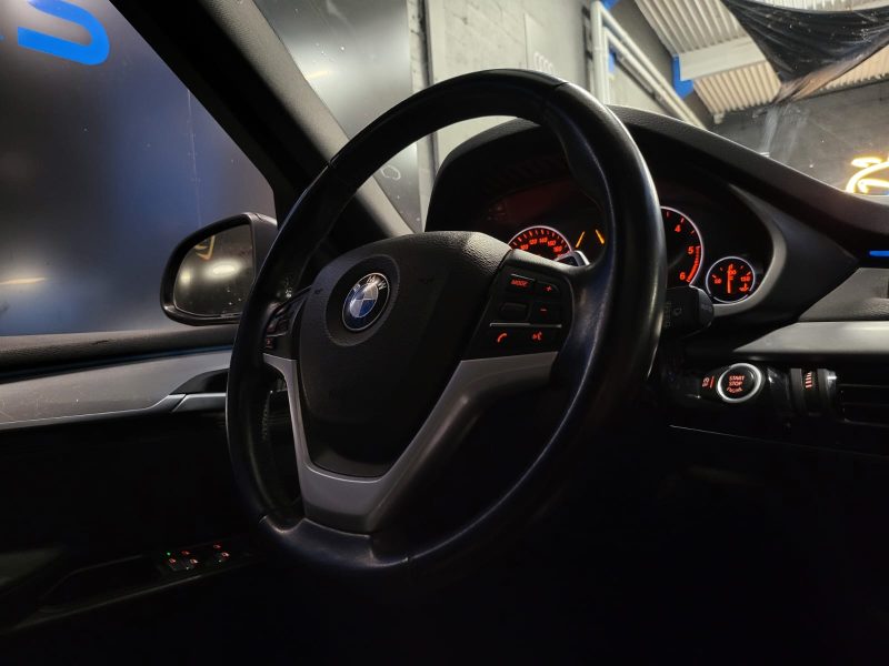 BMW X5 F15 S-Drive 25d 218cv LOUNGE PLUS TOIT OUVRANT / SIEGES CHAUFFANTS ET ELECT/ 360° KEYLESS GO 