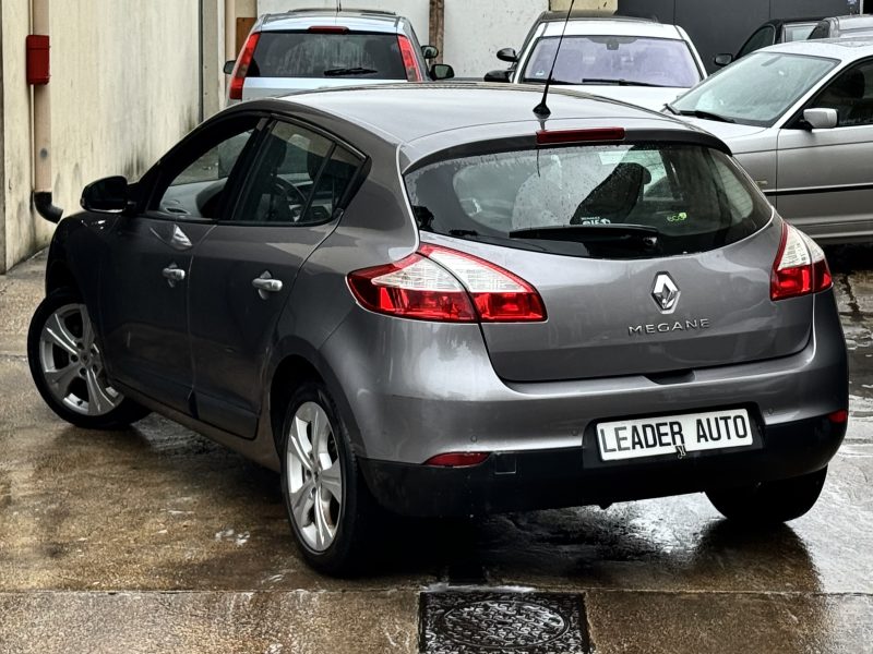 RENAULT MEGANE III  2009