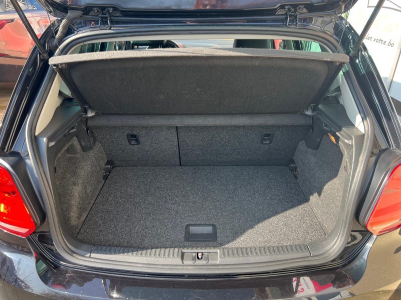 VOLKSWAGEN POLO V 2016