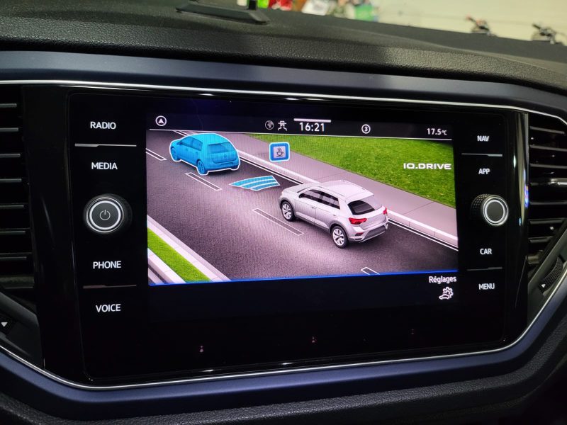 VOLKSWAGEN T-ROC 1.5 TSI 150cv United DSG7 / APPLE CARPLAY/TOIT OUVRANT/CHARGEUR A INDUCTION