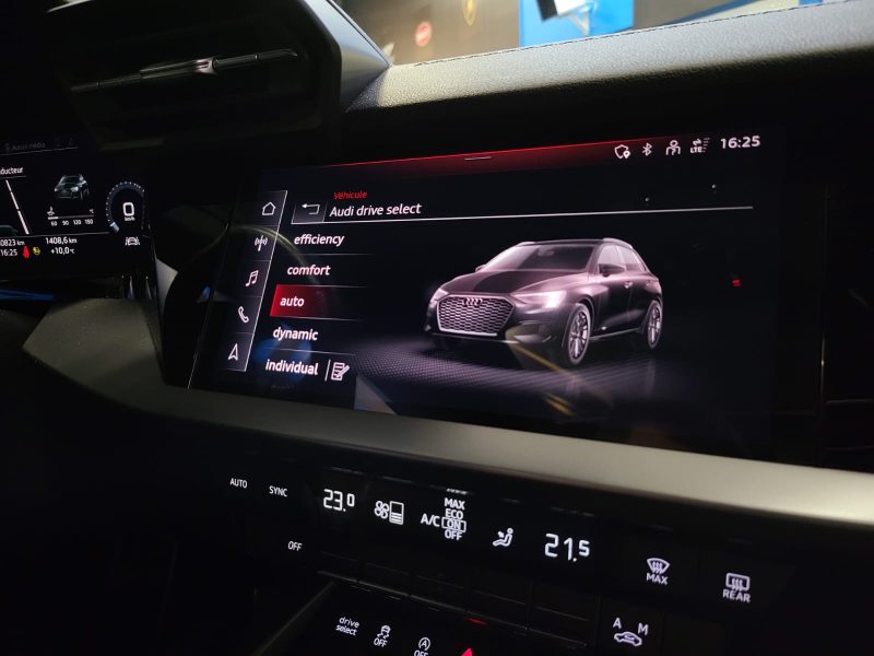 AUDI A3 Sportback 35 TFSI Mild Hybrid 150cv S LINE PACK BLACK / TOIT OUVRANT / APPLE CARPLAY / BANG 