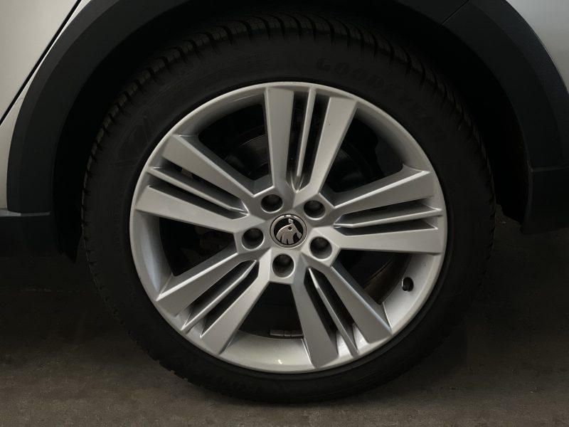 SKODA OCTAVIA 2.0 TDI 184CH SCOUT 4x4 DSG